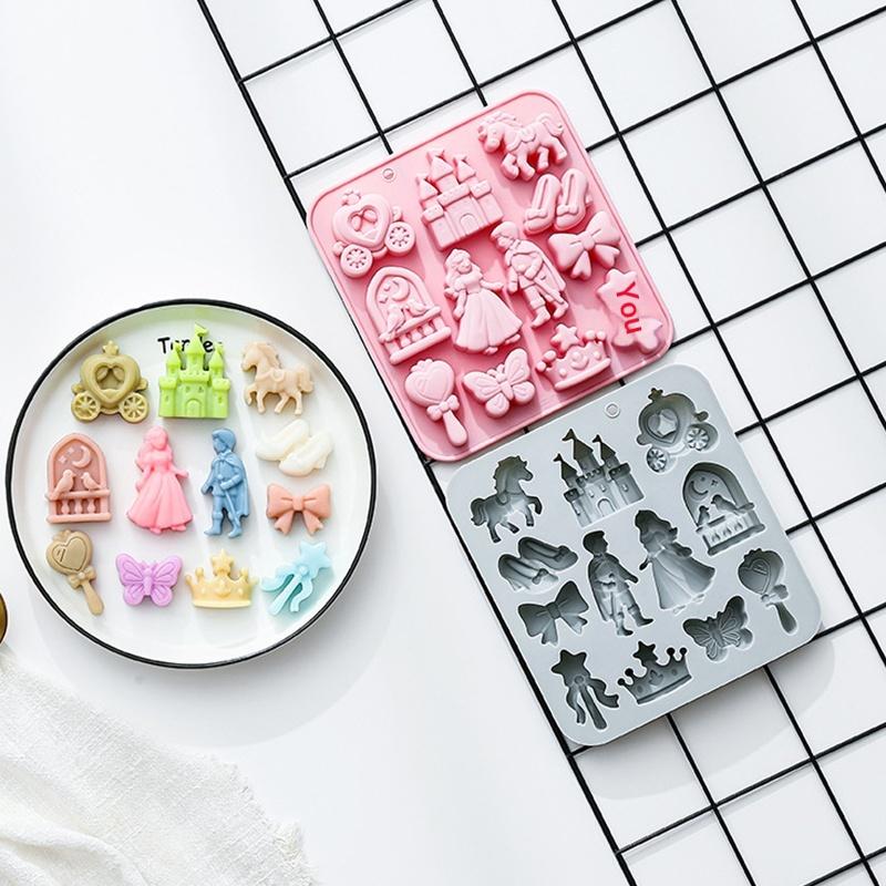 New 12 Cavity Prince, Princess - Kitchen Baking Molds reseña y precio